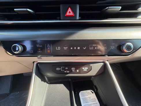 New 2027 Kia Carnival SX FWD image 17