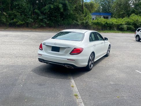 Used 2018 Mercedes-Benz E 300 image 5