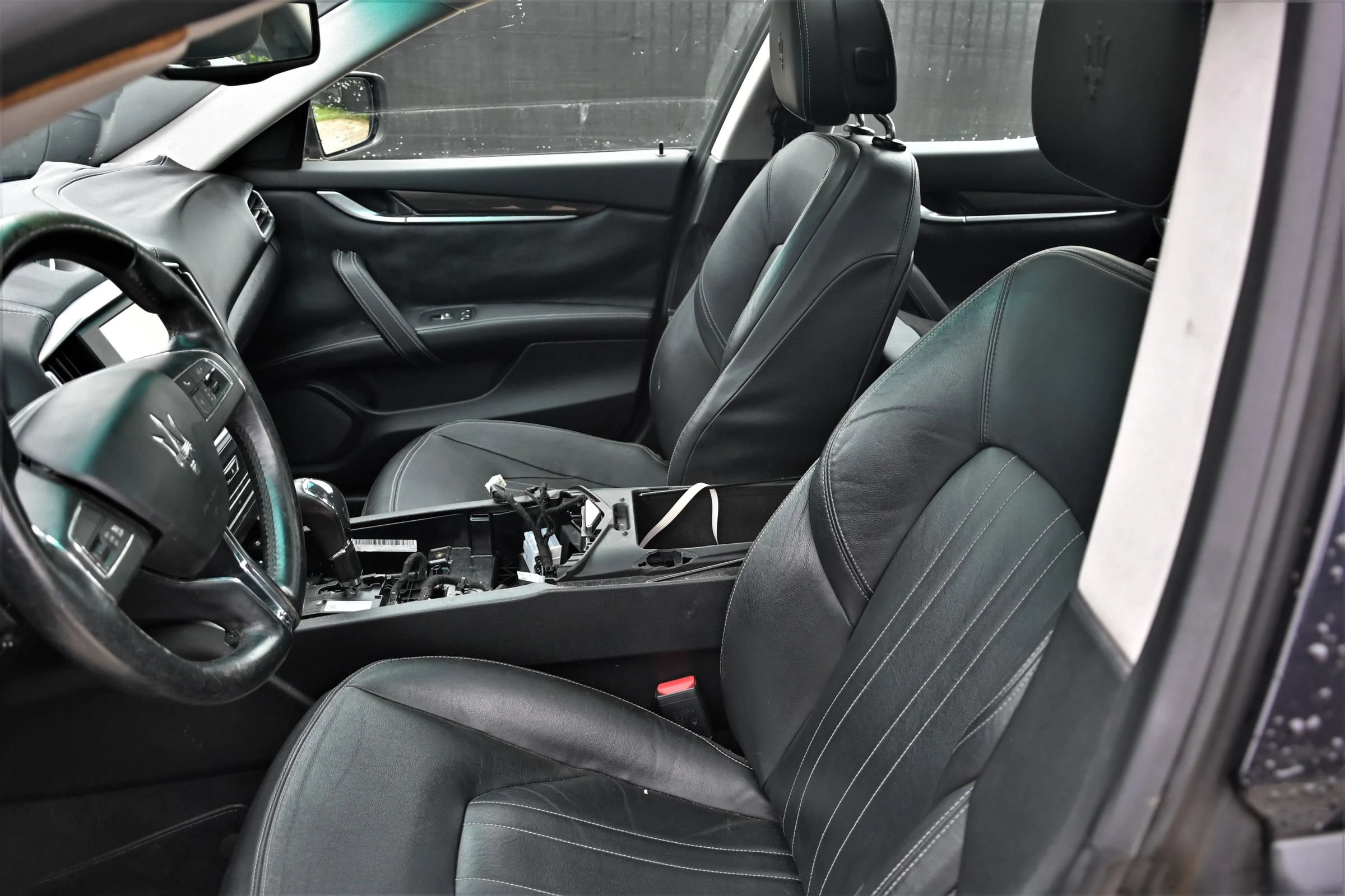 Used 2016 Maserati Ghibli RWD image 12