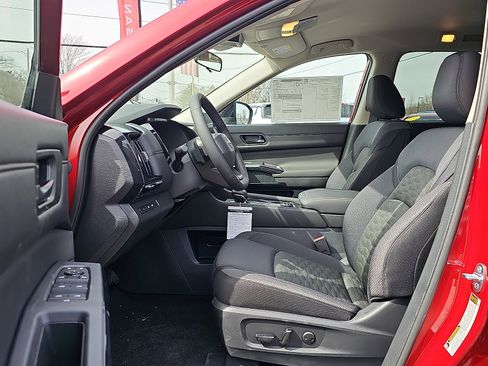 New 2026 Nissan Pathfinder SV AWD/4WD image 10