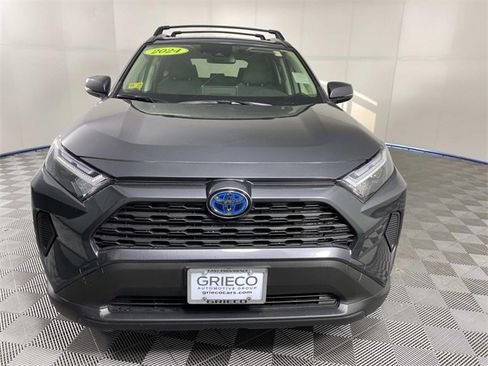 Used 2024 Toyota RAV4 XLE w/ Convenience Package image 3