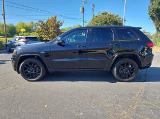 Used 2022 Jeep Grand Cherokee Laredo X video 2