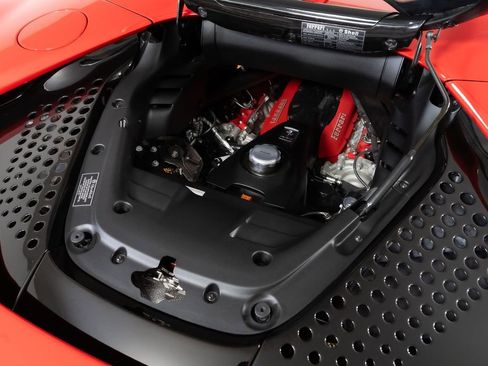 Used 2025 Ferrari SF90 Spider AWD/4WD image 18