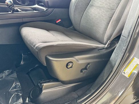 Used 2023 Dodge Durango GT image 17