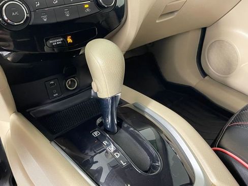 Used 2015 Nissan Rogue S w/ S Family Package FWD image 8