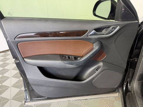 Used 2016 Audi Q3 2.0T Premium Plus w/ Technology Package image 12