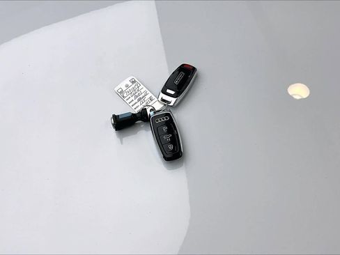 Certified 2024 Audi e-tron GT Premium Plus image 14