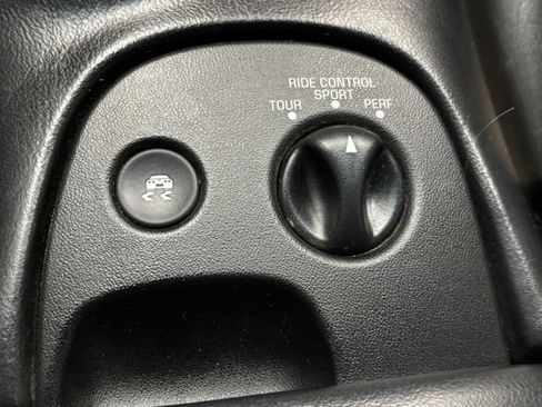 Used 1998 Chevrolet Corvette Coupe w/ Memory Pkg image 23