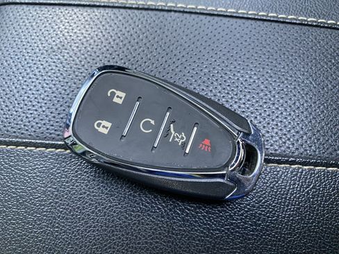 Used 2023 Chevrolet Traverse Premier w/ Redline Edition FWD image 39