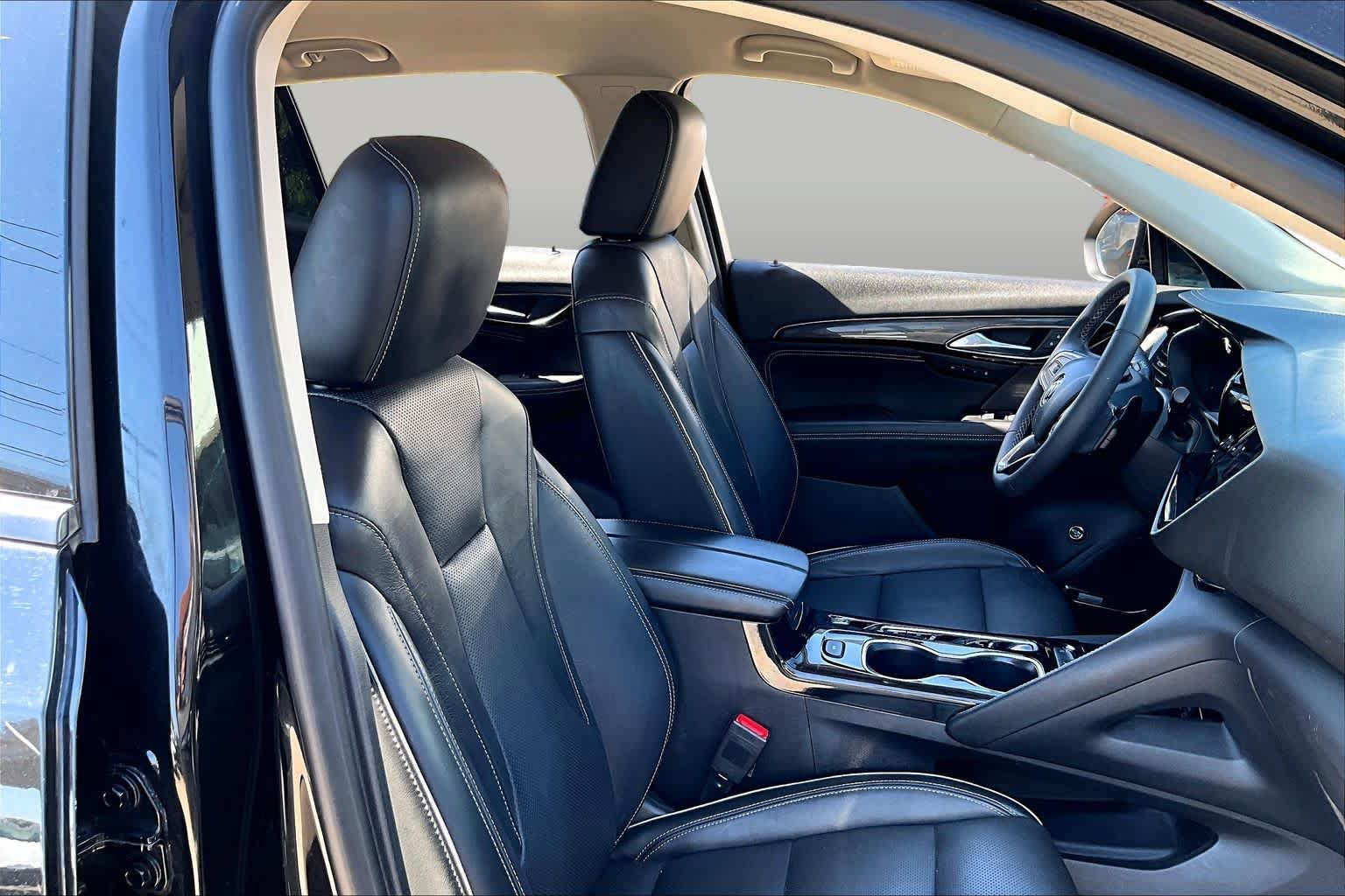 Used 2021 Buick Envision Essence w/ Technology Package I FWD image 8