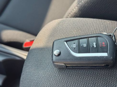 Used 2025 Toyota Corolla LE FWD image 22