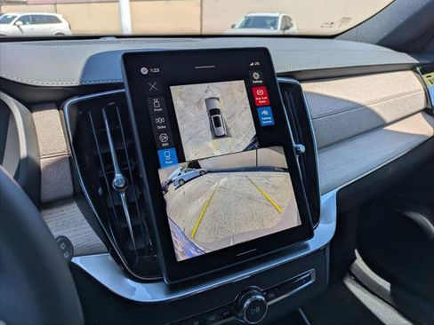 New 2026 Volvo XC90 T8 Plus w/ Protection Package AWD/4WD image 9
