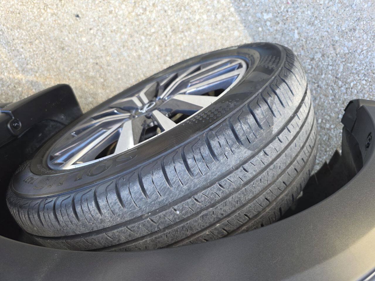 Used 2023 Nissan Kicks SV FWD image 19