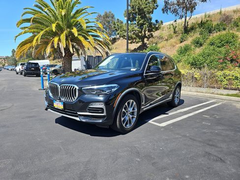Used 2021 BMW X5 xDrive40i w/ Convenience Package AWD/4WD image 3