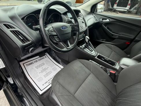 Used 2016 Ford Focus SE w/ SE Cold Weather Package FWD image 25
