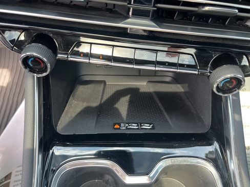 Used 2024 Chevrolet Traverse RS w/ LPO, Floor Liner Package AWD/4WD image 28