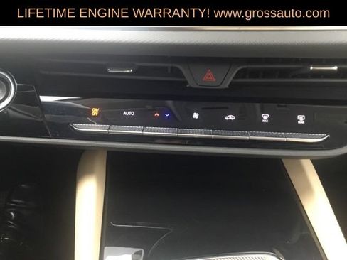 Used 2024 Buick Envision Preferred AWD/4WD image 25