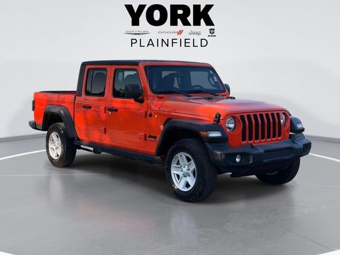 Used 2020 Jeep Gladiator Sport w/ Quick Order Package 24S AWD/4WD image 3