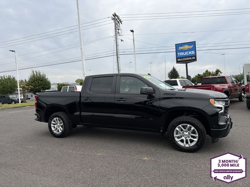 Used 2024 Chevrolet Silverado 1500 RST w/ Z71 Off-Road Package AWD/4WD image 7