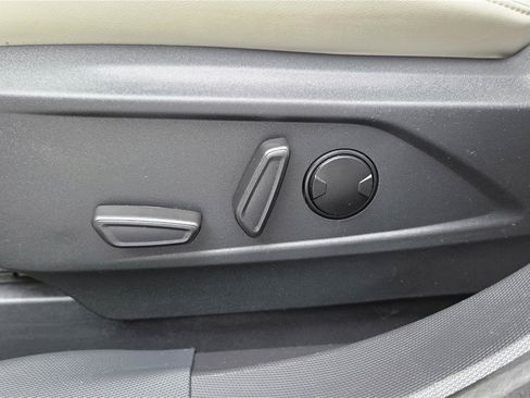 Used 2021 Ford Mustang Mach-E Premium AWD/4WD image 18