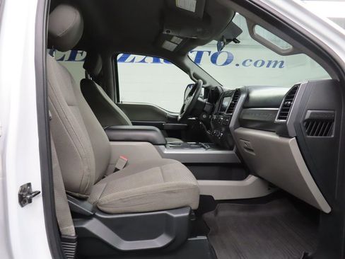 Used 2019 Ford F250 XLT w/ XLT Premium Package AWD/4WD image 26