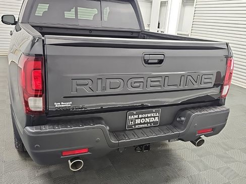 New 2026 Honda Ridgeline Black Edition image 7