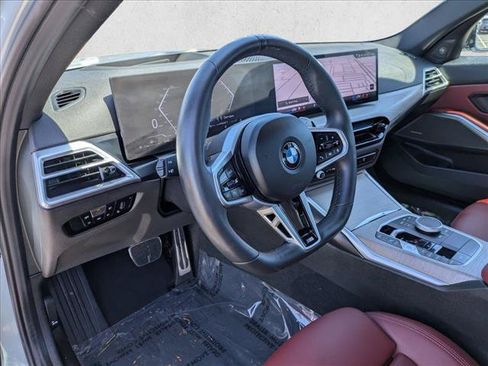 Used 2025 BMW 330i Sedan w/ M Sport Package RWD image 10
