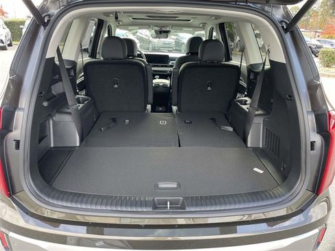 New 2025 Kia Telluride S image 18
