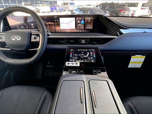 New 2026 INFINITI QX80 SPORT w/ Sport Exterior Package image 7