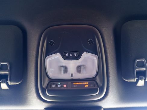 Used 2024 Chevrolet Colorado LT w/ LT Convenience Package III AWD/4WD image 22