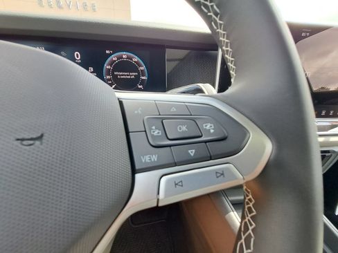 New 2026 Volkswagen Tiguan SE AWD/4WD image 12