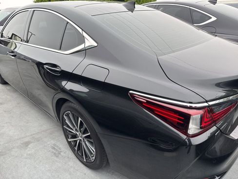 Used 2022 Lexus ES 350 w/ Premium Package image 7