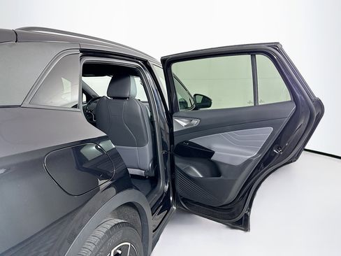 Used 2023 Volkswagen ID.4 Pro S image 31