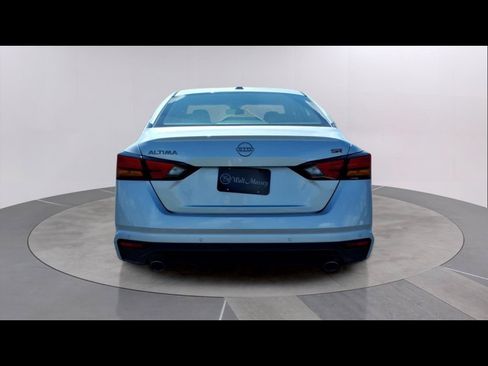 Used 2025 Nissan Altima 2.5 SR FWD image 4