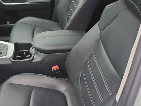 Used 2023 Toyota RAV4 XLE Premium AWD/4WD image 7