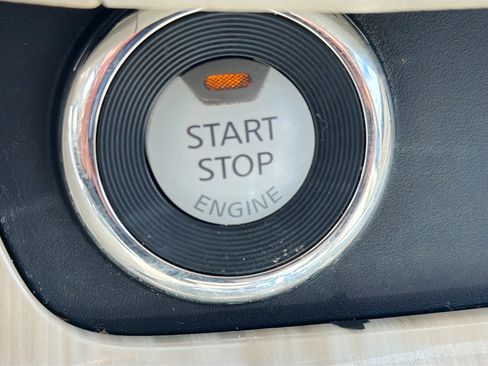 Used 2018 Nissan Murano SL w/ Moonroof Package image 34