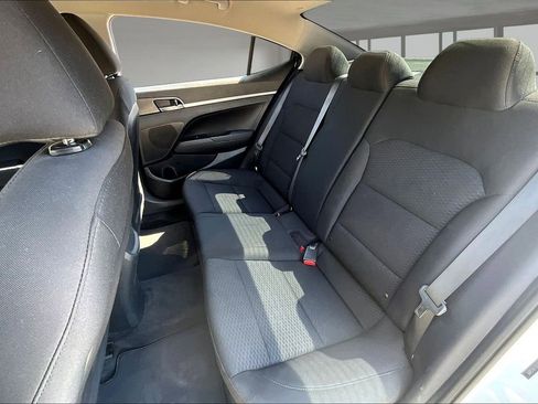 Used 2019 Hyundai Elantra SE w/ Cargo Package FWD image 21