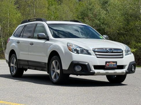 Used 2014 Subaru Outback 2.5i Limited AWD/4WD image 6
