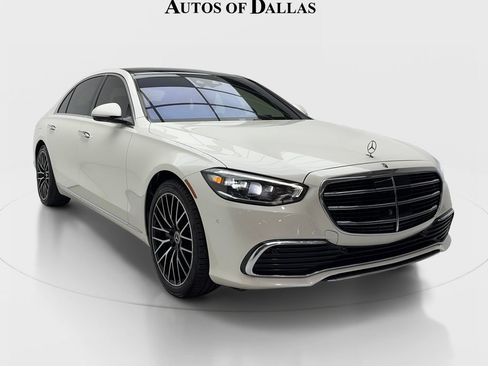 Used 2022 Mercedes-Benz S 500 4MATIC image 2