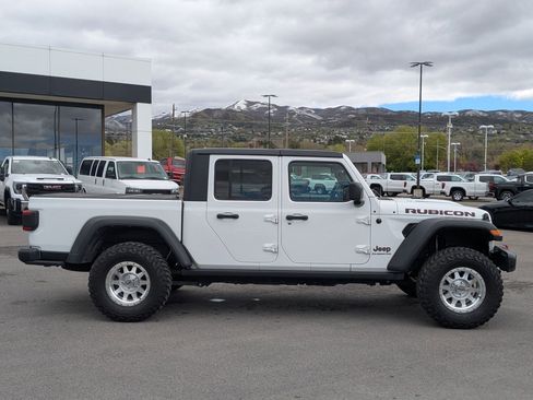 Used 2021 Jeep Gladiator Rubicon AWD/4WD image 6