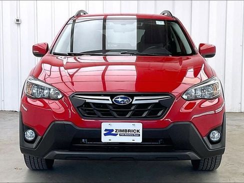 Used 2023 Subaru Crosstrek 2.0i Premium image 3