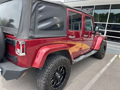 Used 2012 Jeep Wrangler Unlimited Sahara w/ Connectivity Group AWD/4WD image 2