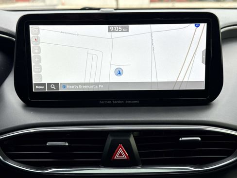 Used 2023 Hyundai Santa Fe SEL Premium image 4