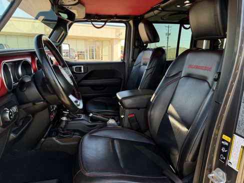 Used 2020 Jeep Gladiator Rubicon AWD/4WD image 25