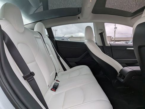 Used 2023 Tesla Model 3 Performance image 31