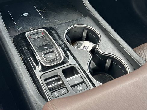 Used 2025 Honda Pilot Elite image 26
