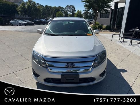 Used 2010 Ford Fusion Hybrid FWD image 2
