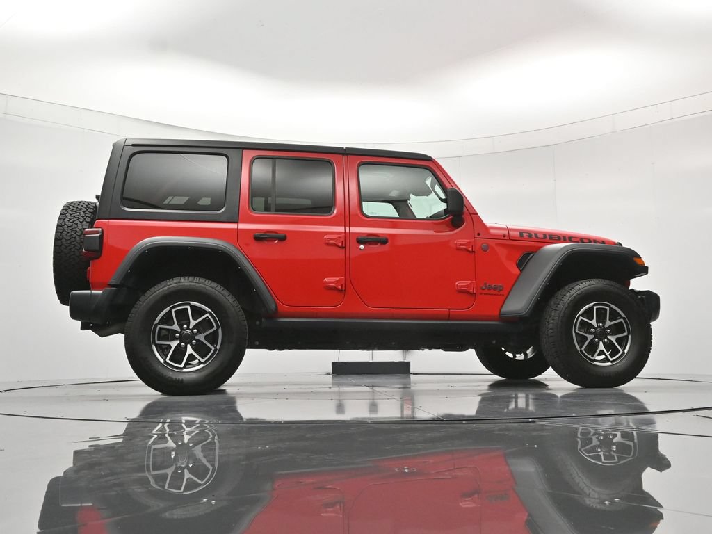 Used 2024 Jeep Wrangler Unlimited Rubicon AWD/4WD image 38