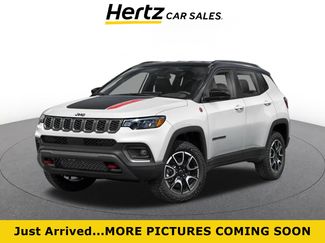 Used 2026 Jeep Compass Trailhawk AWD/4WD video 1