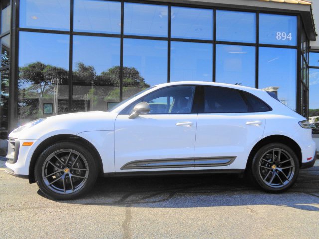 Used 2024 Porsche Macan Turbo AWD/4WD image 8